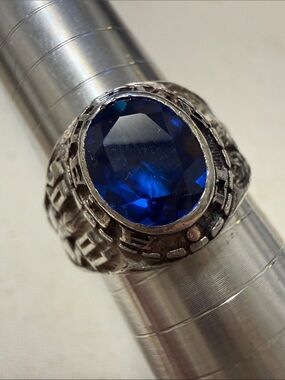 Sterling Silver Men's School Ring size 9.75 W/Deep Blue Oval Stone